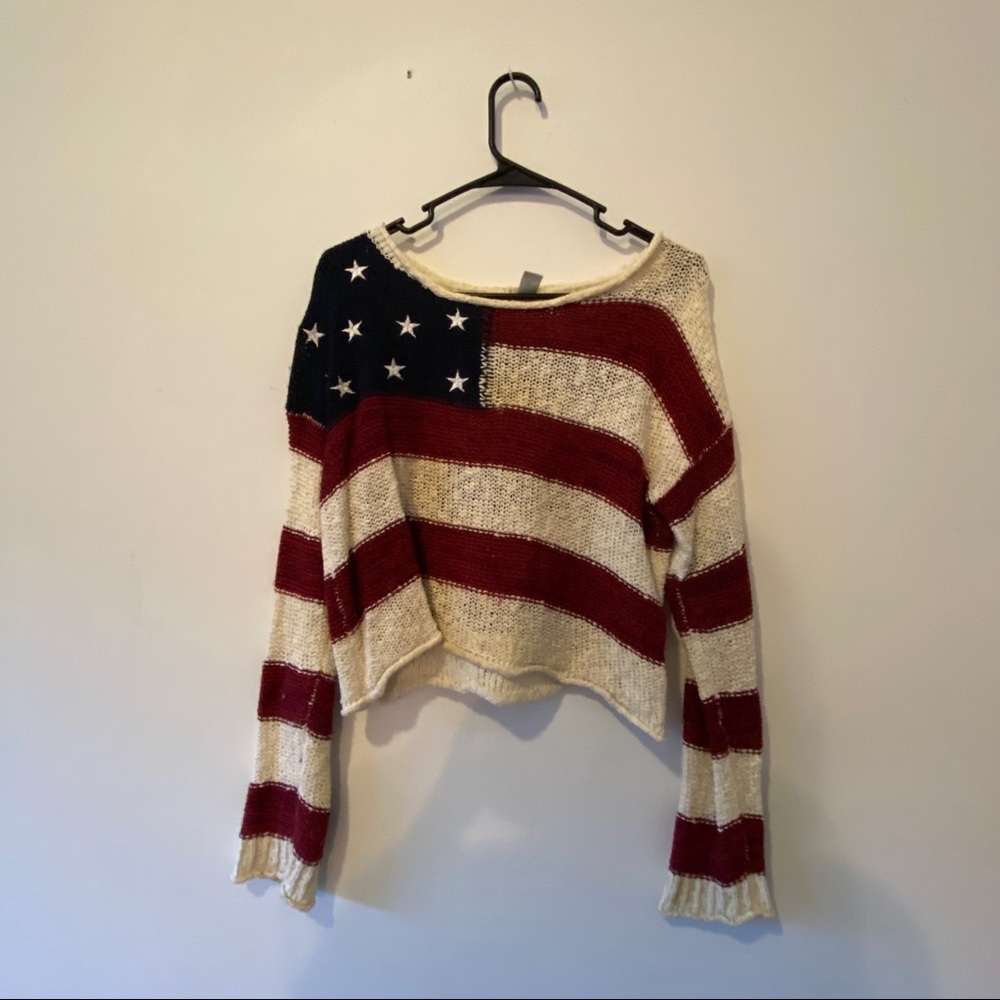Cropped American flag sweater 🇺🇸